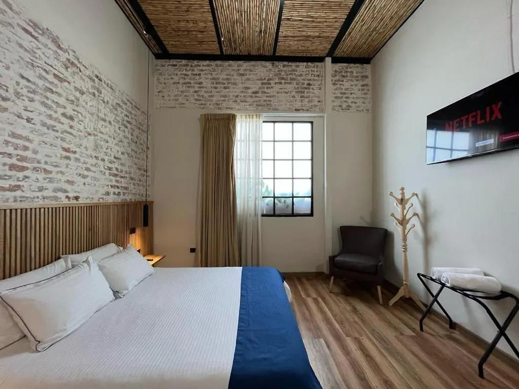 Casa 121, Calle 121 No 7-18 Bogota Colombia