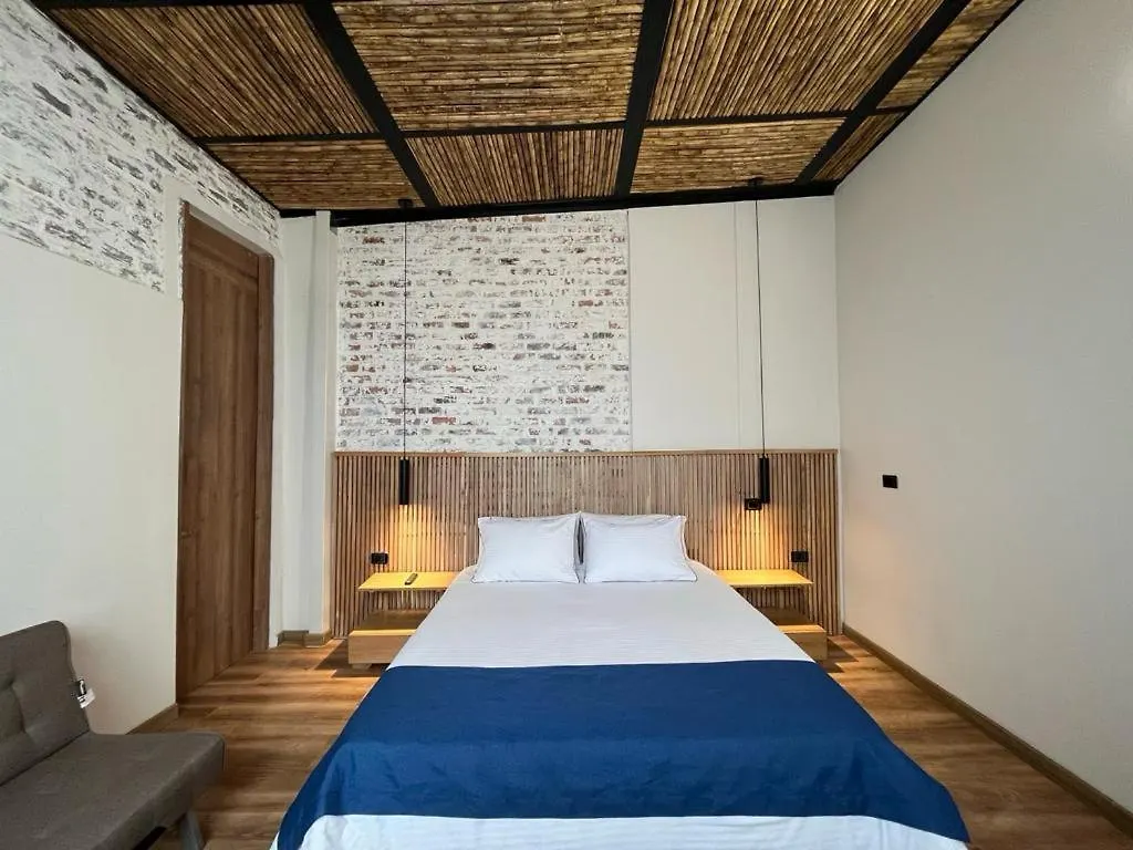 Casa 121, Calle 121 No 7-18 Bogota